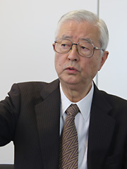 田久保忠衛